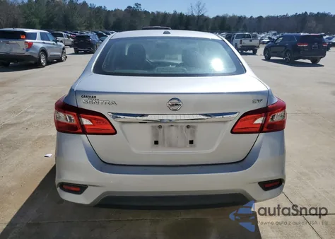 2017 Nissan Sentra S z USA, uszkodzony, nr VIN 3N1AB7AP8HY250366